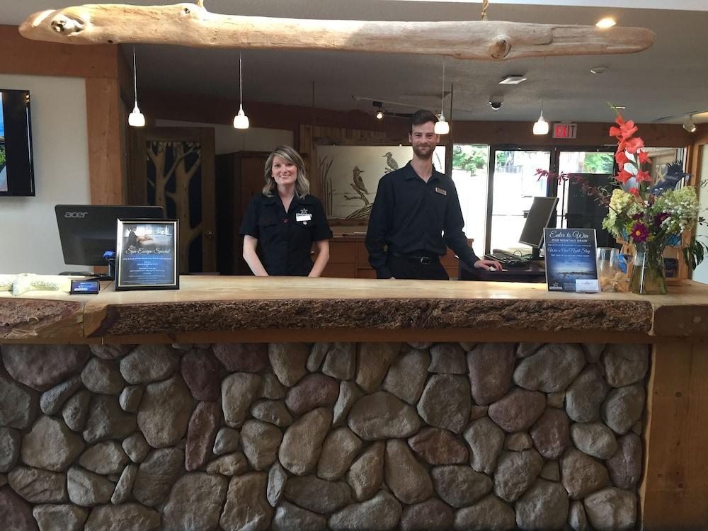 Kingfisher Pacific Resort & Spa Courtenay Bagian luar foto